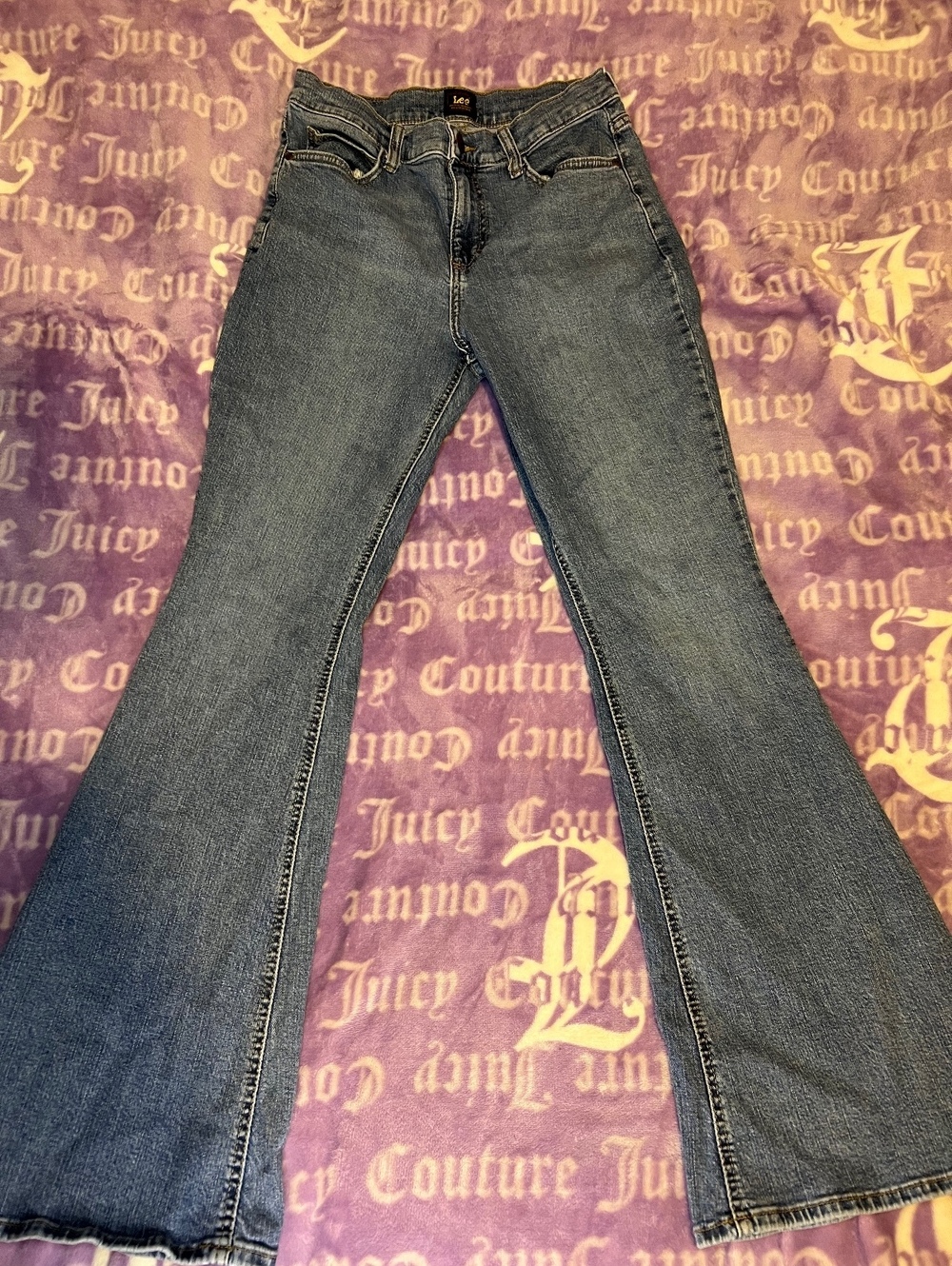 Lee Women’s Size 8 Medium Wash Flare Jeans